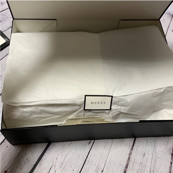 Gucci Chain Hobo GG Coated Canvas - Picture 14 of 16